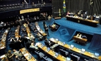 "O Senado Federal  a cmara alta do Congresso Nacional do Brasil. Foi criado junto com a primeira constituio do Imprio, outorgada em 1824. <br/> <br/> O Senado brasileiro foi inspirado na Cmara dos Lordes da Gr-Bretanha, mas com a repblica foi adotado um modelo semelhante ao do senado dos Estados Unidos. Atualmente o Senado Federal possui 81 senadores, eleitos para mandatos de oito anos, sendo que so renovados em uma eleio um tero e na eleio subsequente dois teros das cadeiras." <br/> <br/> Palavras-chave: senado, poltica, poder, eleies, lobistas, loby, democracia.