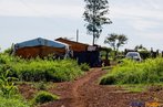 Barraca no acampamento <br/> Detalhe de acampamento do MST s margens de grandes latifndios de soja - 2008, na luta por assentamentos, reforma agrria e transformaes sociais. <br/> H 25 anos, em Cascavel (PR), surgiu o MST unindo posseiros, atingidos por barragens, migrantes, meeiros, parceiros e pequenos agricultores. Desde sua fundao, o Movimento Sem Terra se organiza em torno de trs objetivos principais: lutar pela terra; lutar por reforma agrria; lutar por uma sociedade mais justa e fraterna. <br/> <br/> Palavras-chave: Movimentos sociais, MST, mst, acampamento, assentamento, direito, reforma agrria, trabalahadores rurais, camponeses, democracia, funo social da terra, cidadania, movimentos agrrios no Brasil.